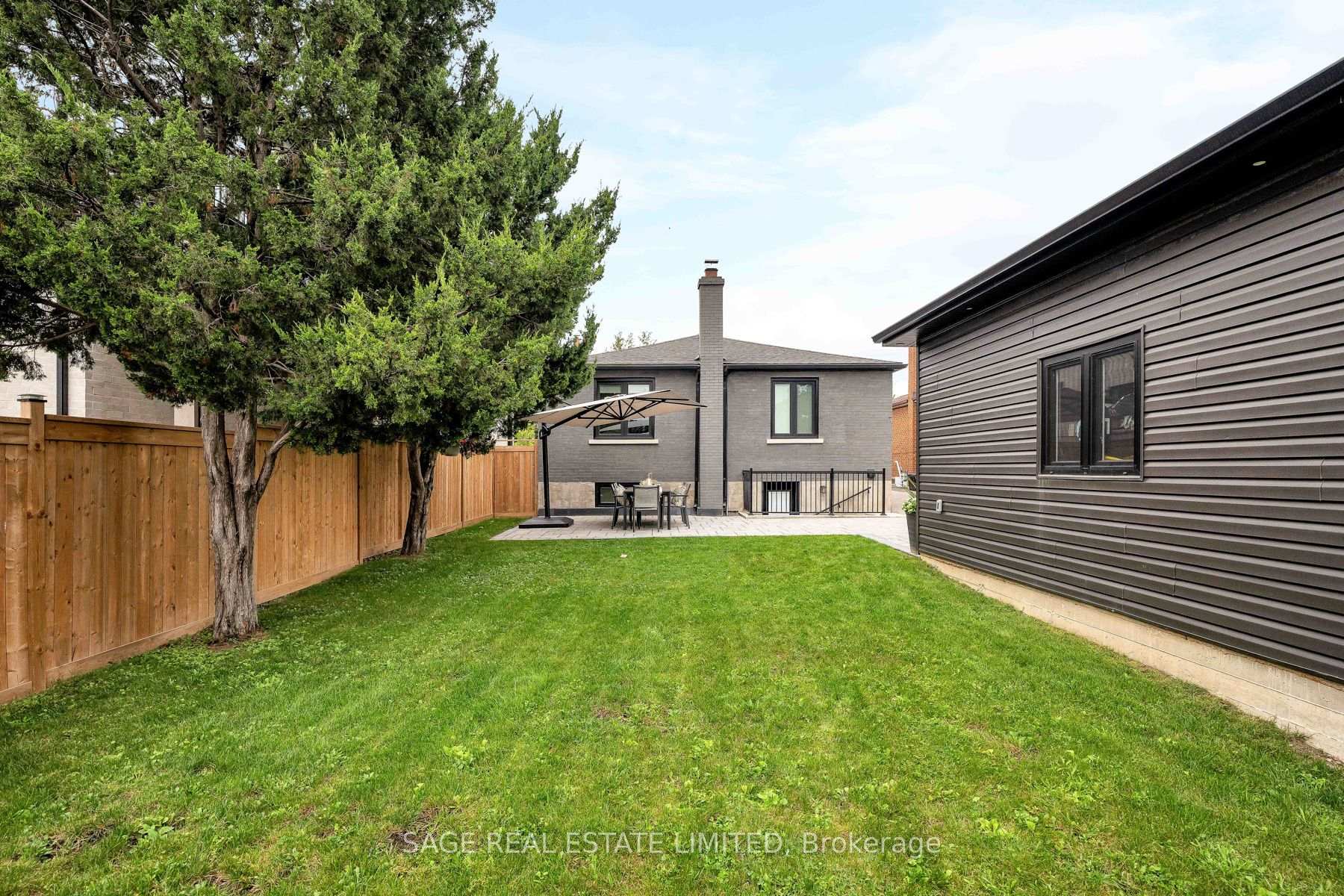 Photo 45 of 131 Silverhill Drive, Etobicoke, Islington-City Centre West — HOMEH
