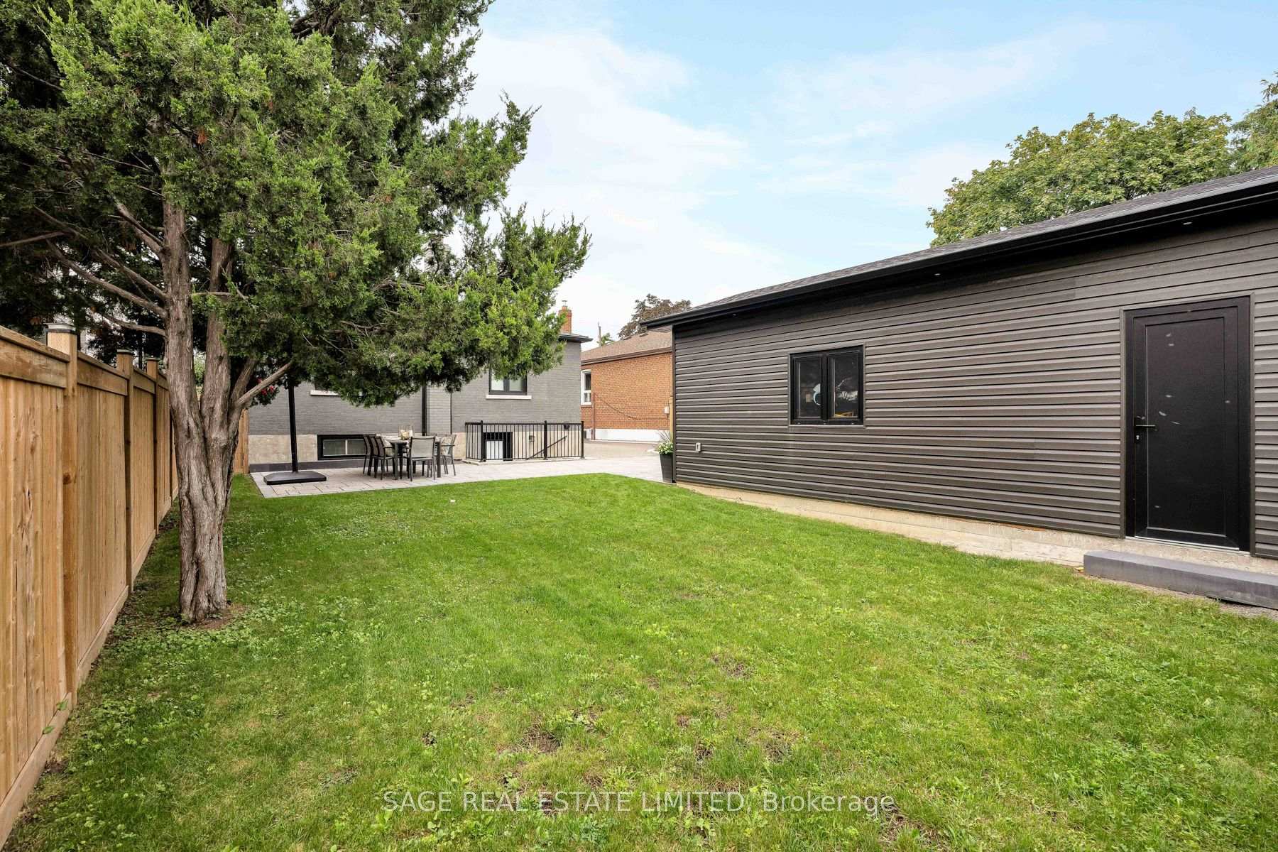 Photo 46 of 131 Silverhill Drive, Etobicoke, Islington-City Centre West — HOMEH
