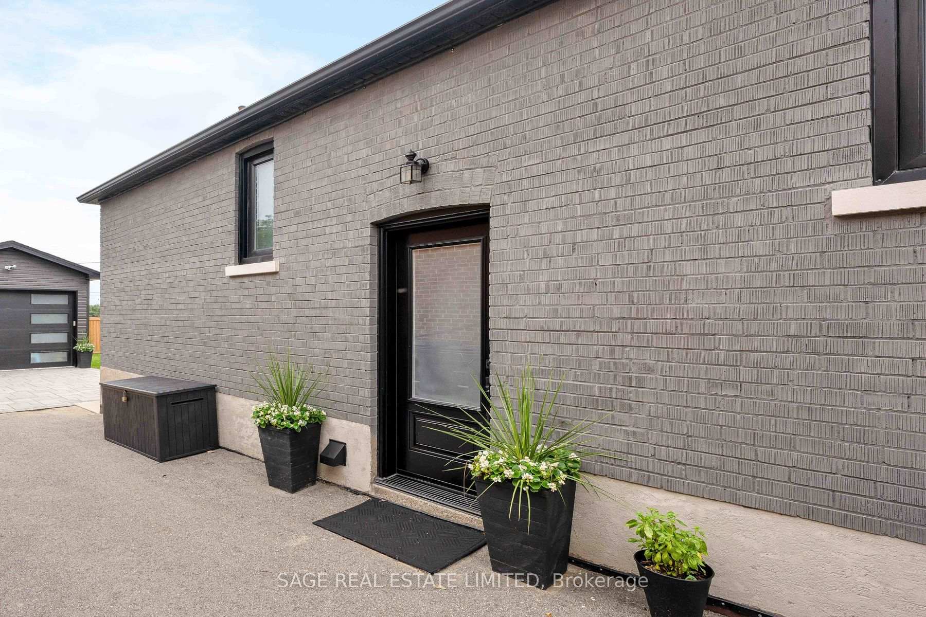 Photo 49 of 131 Silverhill Drive, Etobicoke, Islington-City Centre West — HOMEH