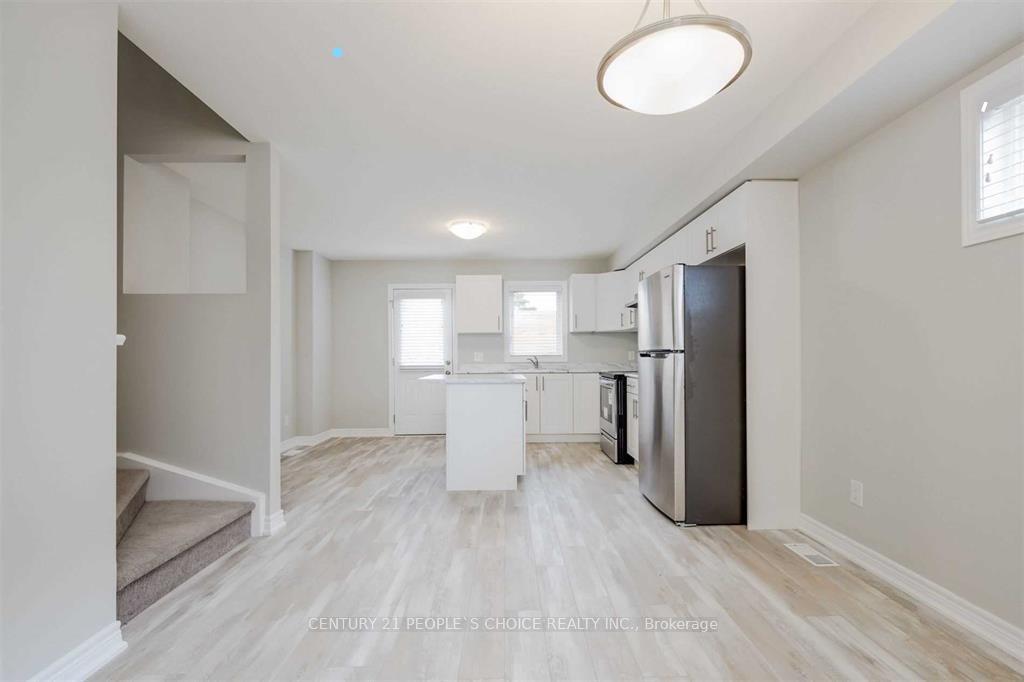 Photo 3 of Unit 75, 7768 Ascot Circle, Niagara Falls, Ascot — HOMEH