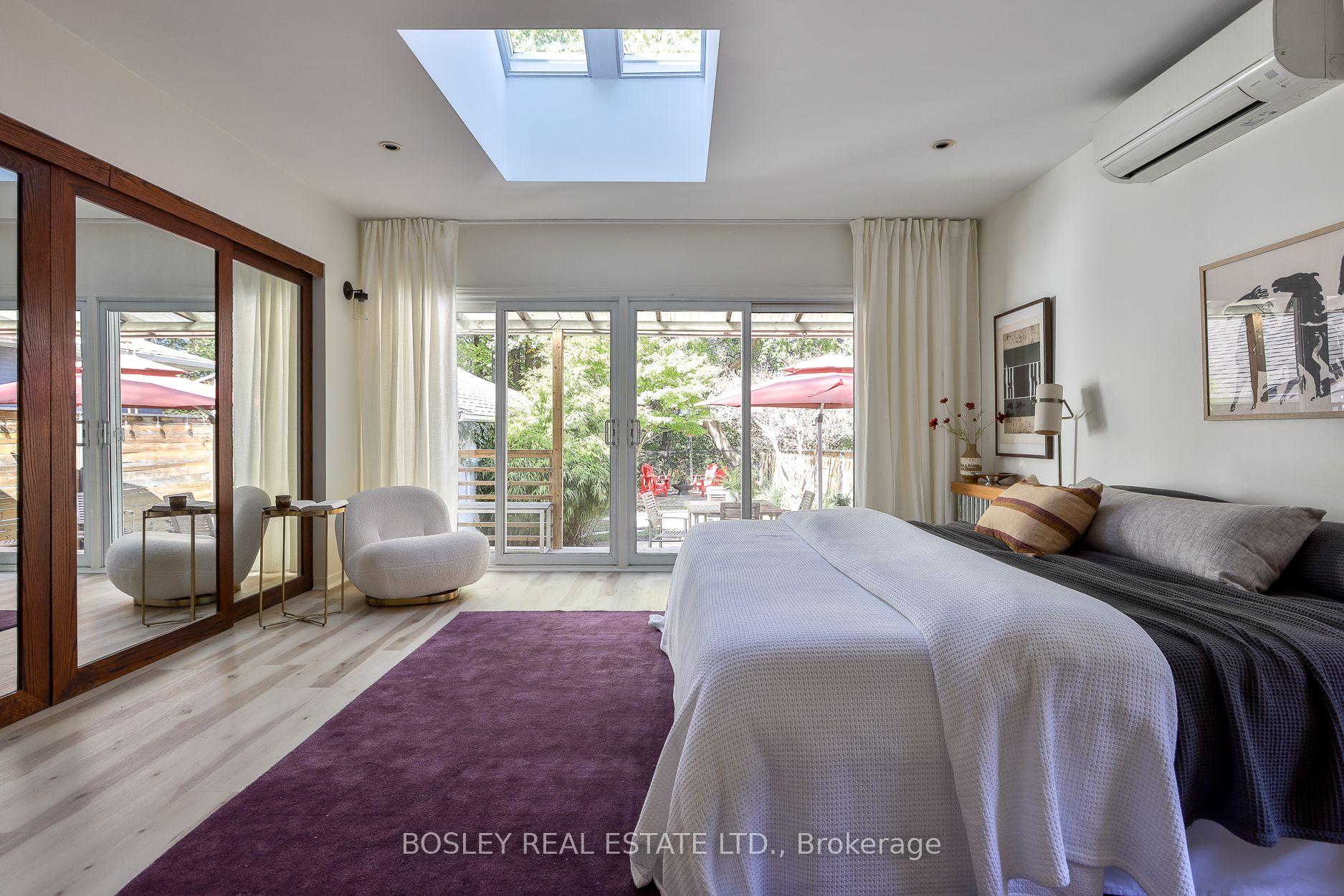 Photo 27 of 16 Delroy Drive, Etobicoke, Stonegate-Queensway — HOMEH