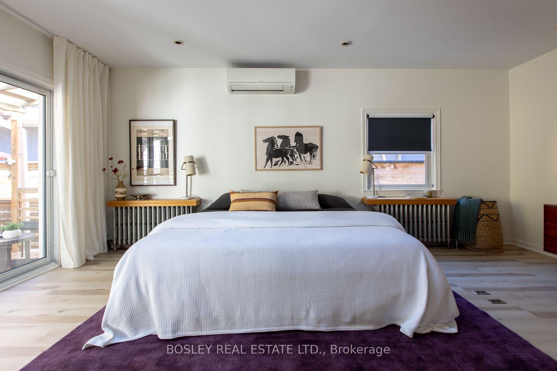 Photo 29 of 16 Delroy Drive, Etobicoke, Stonegate-Queensway — HOMEH