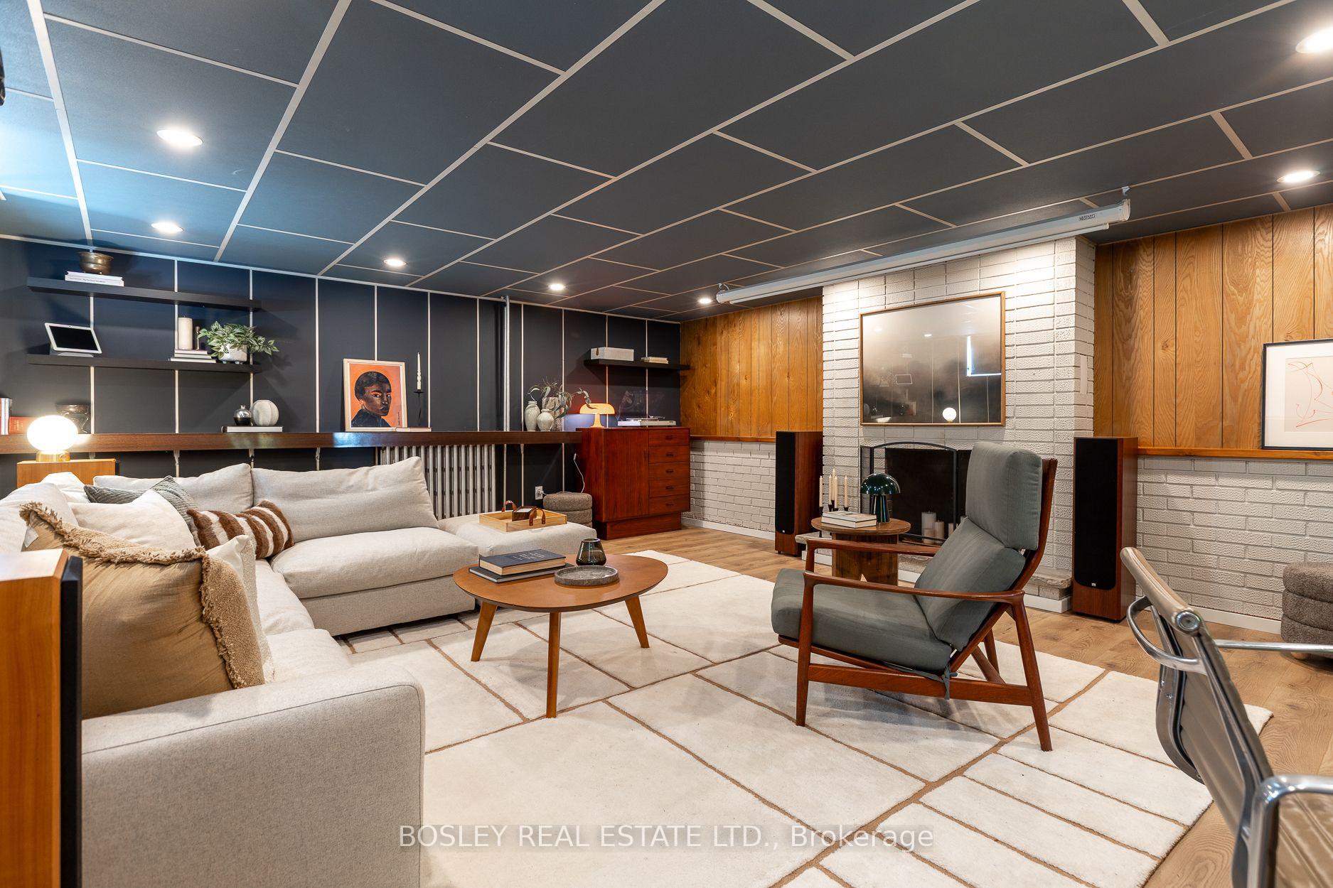 Photo 41 of 16 Delroy Drive, Etobicoke, Stonegate-Queensway — HOMEH