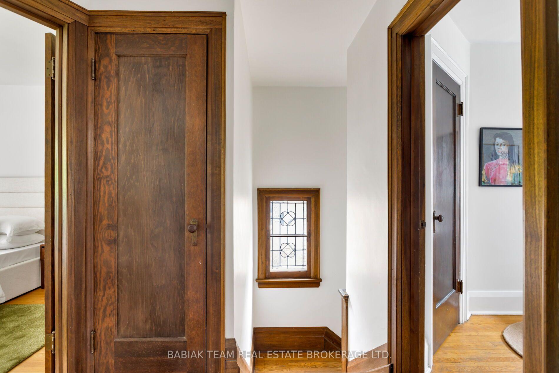 Photo 16 of 34 Elora Road, Toronto, High Park North — HOMEH