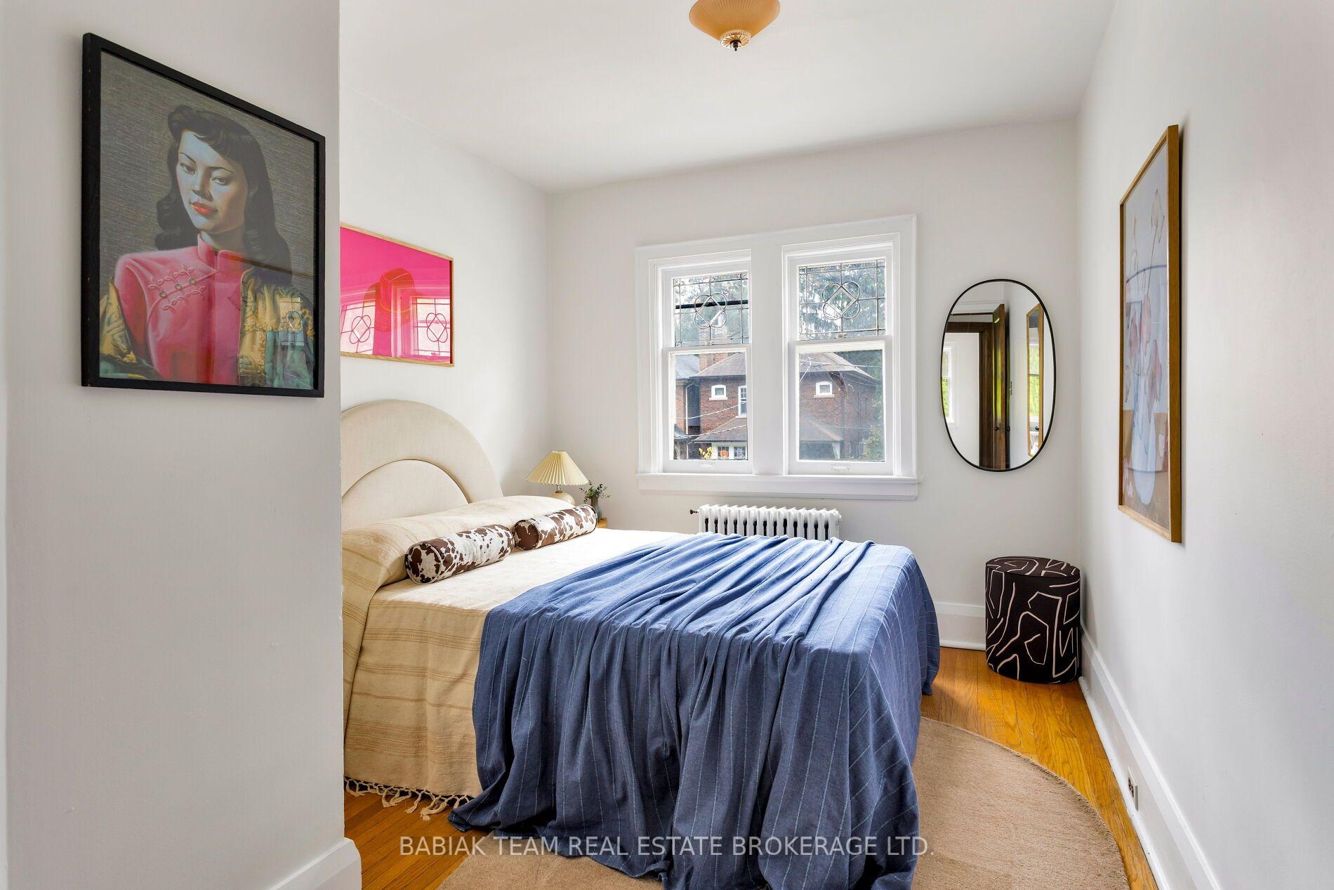 Photo 23 of 34 Elora Road, Toronto, High Park North — HOMEH