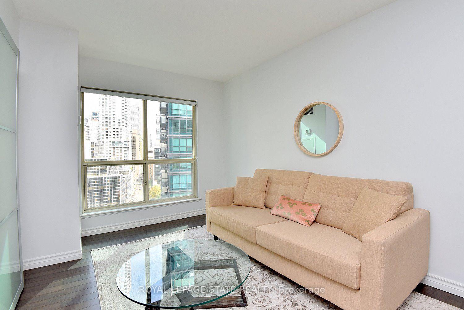 Photo 6 of Unit 1611, 25 The Esplanade, Toronto, Waterfront Communities — HOMEH