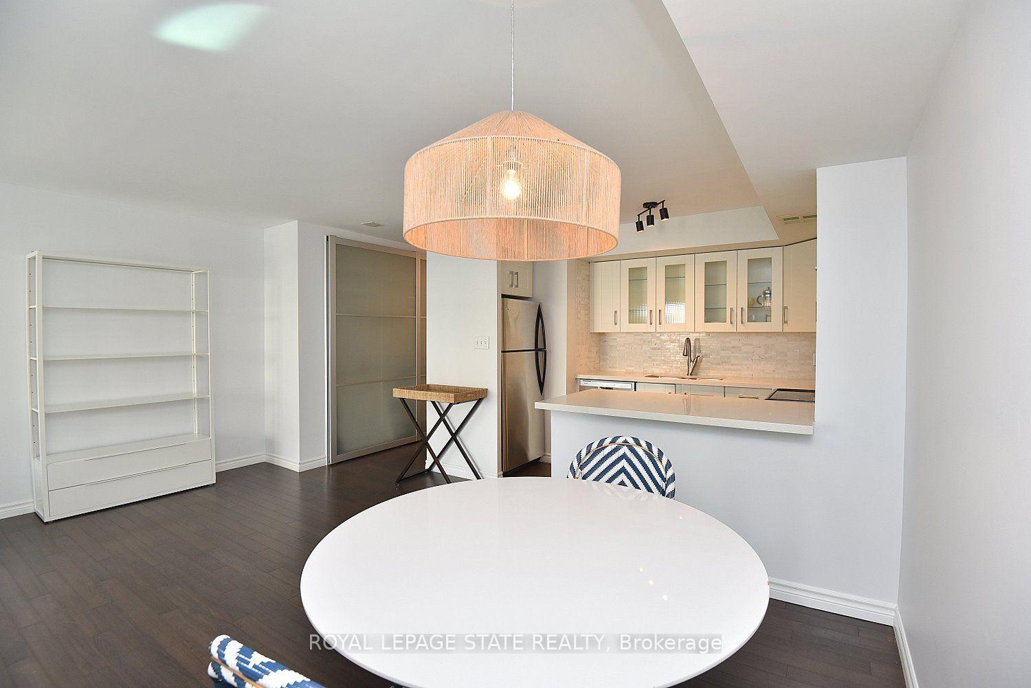 Photo 10 of Unit 1611, 25 The Esplanade, Toronto, Waterfront Communities — HOMEH