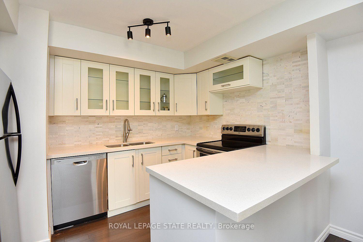 Photo 12 of Unit 1611, 25 The Esplanade, Toronto, Waterfront Communities — HOMEH