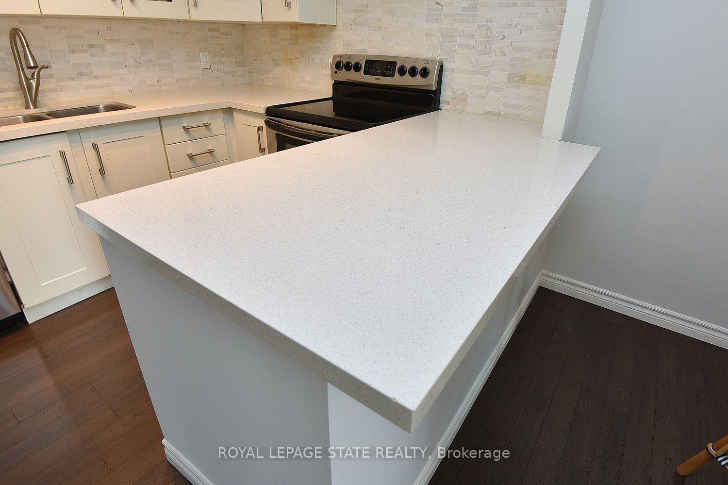 Photo 15 of Unit 1611, 25 The Esplanade, Toronto, Waterfront Communities — HOMEH