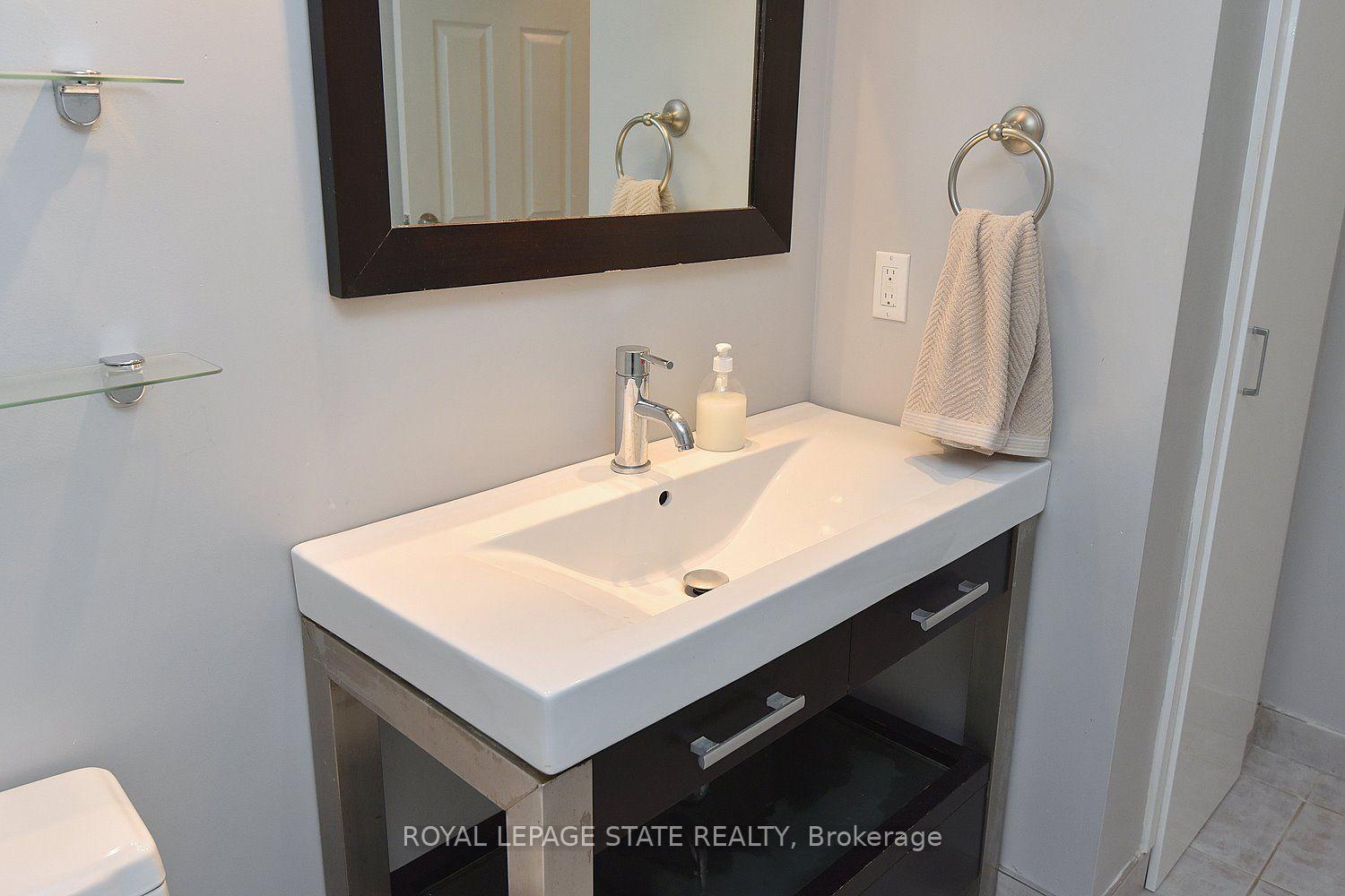 Photo 22 of Unit 1611, 25 The Esplanade, Toronto, Waterfront Communities — HOMEH