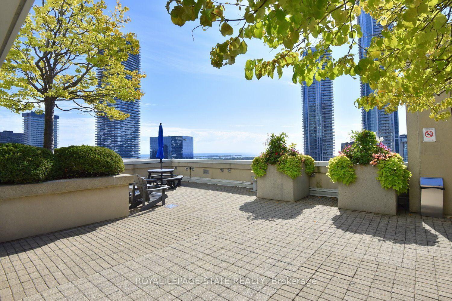 Photo 37 of Unit 1611, 25 The Esplanade, Toronto, Waterfront Communities — HOMEH