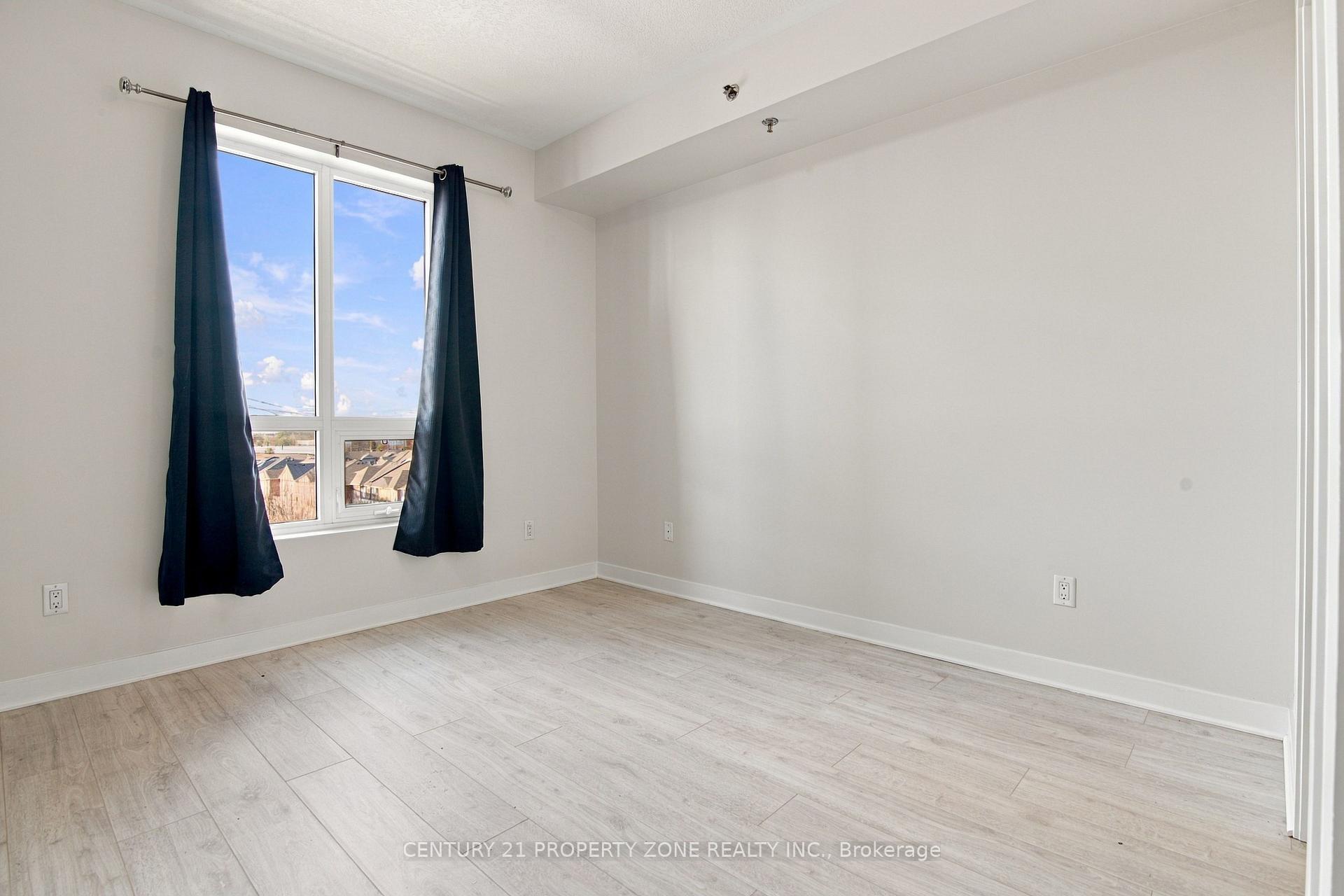 Photo of Unit 510, 2490 Old Bronte Road
