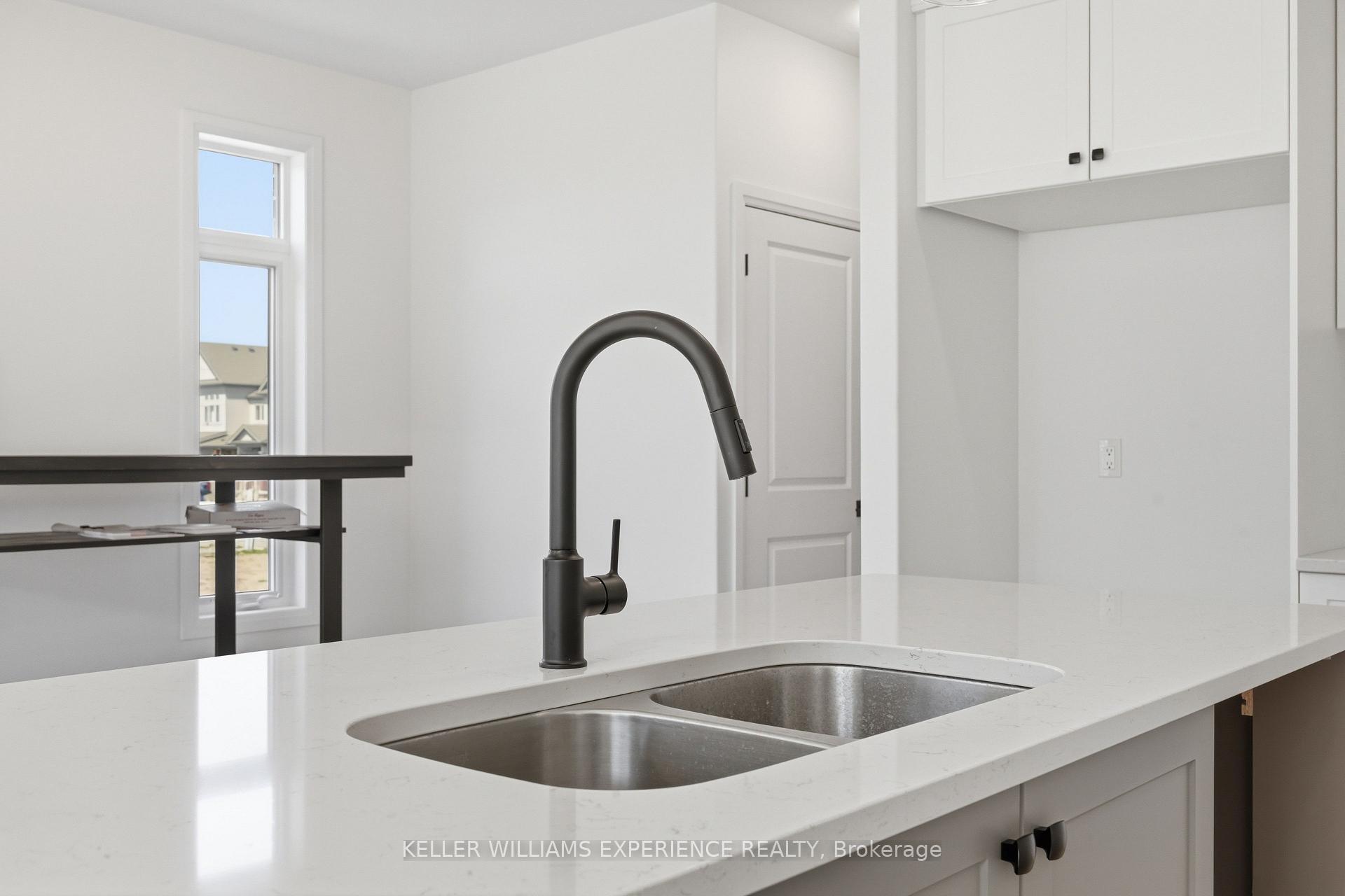 Photo 14 of 52 Sagewood Avenue, Barrie, Rural Barrie Southeast — HOMEH