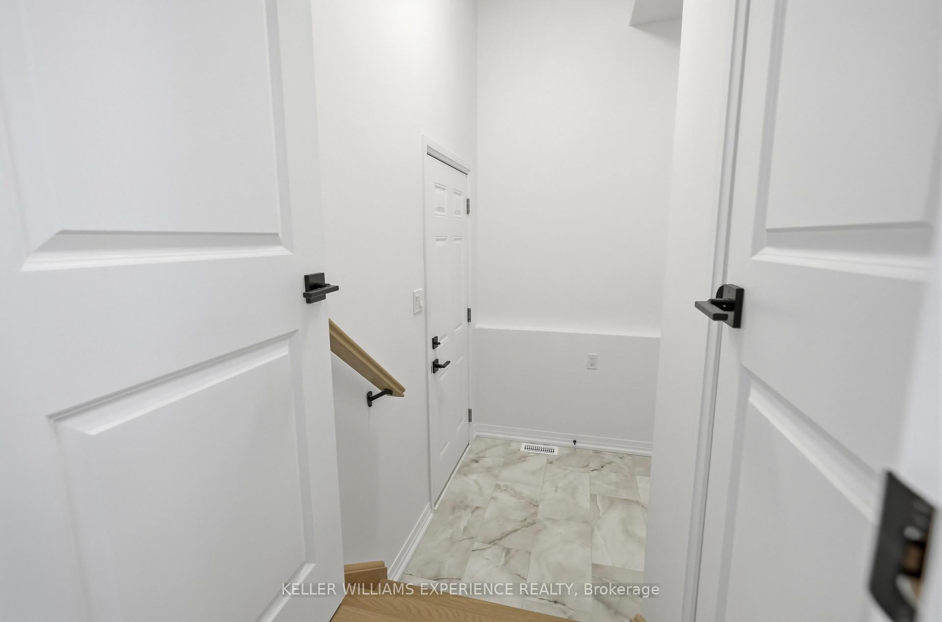 Photo 37 of 52 Sagewood Avenue, Barrie, Rural Barrie Southeast — HOMEH