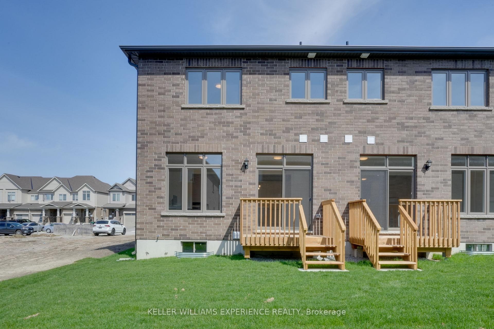 Photo 40 of 52 Sagewood Avenue, Barrie, Rural Barrie Southeast — HOMEH