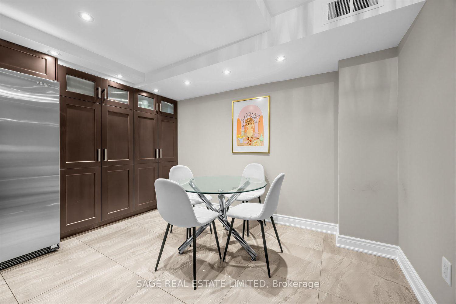 Photo 15 of Unit 303, 80 Cumberland Street, Toronto, The Annex — HOMEH
