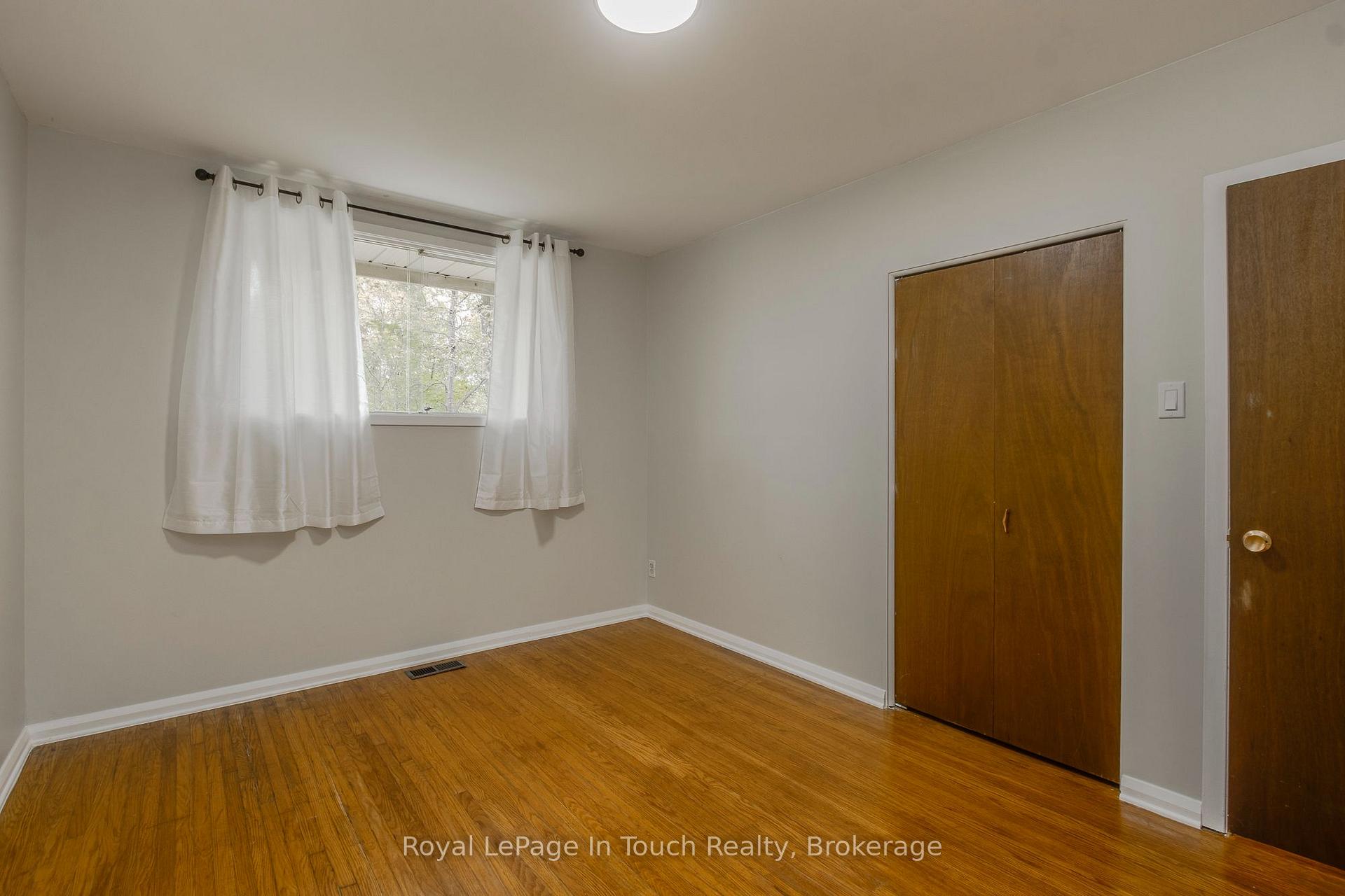 Photo 17 of 255 Eighth Street, Midland — HOMEH