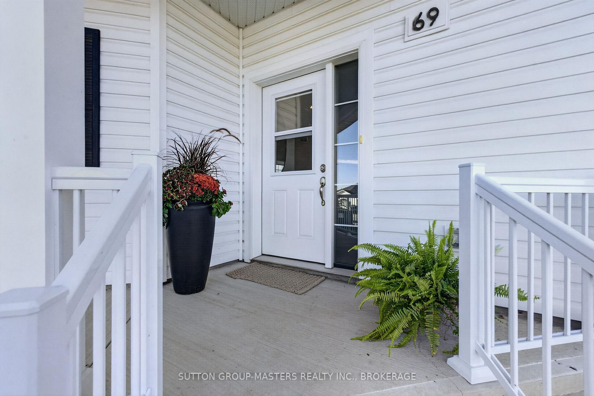 Photo 5 of 69 Lowry Place, Loyalist, Amherstview — HOMEH