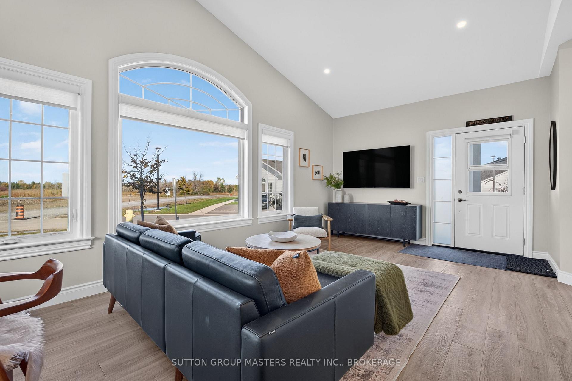 Photo 9 of 69 Lowry Place, Loyalist, Amherstview — HOMEH