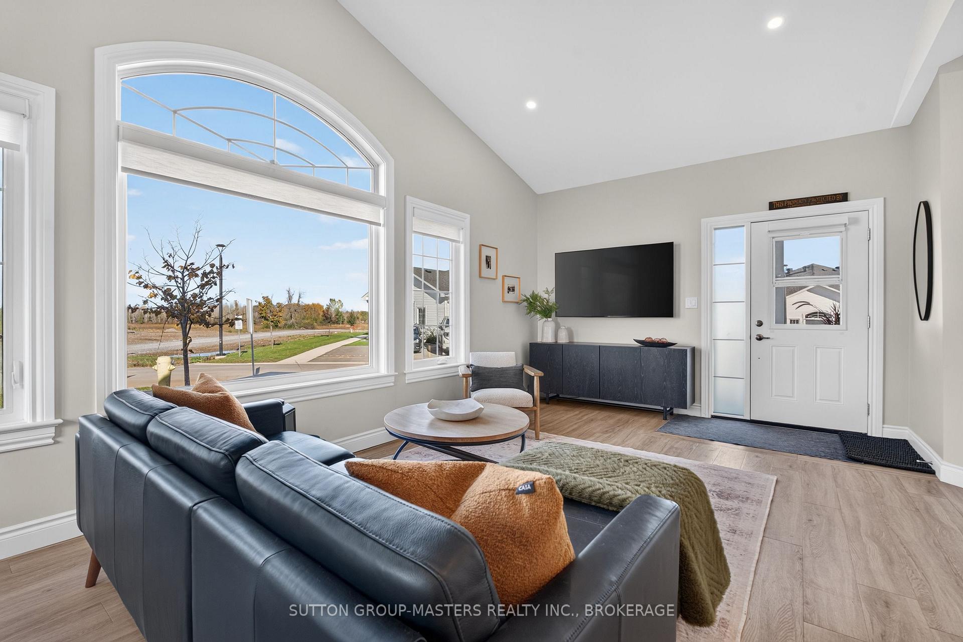 Photo 10 of 69 Lowry Place, Loyalist, Amherstview — HOMEH