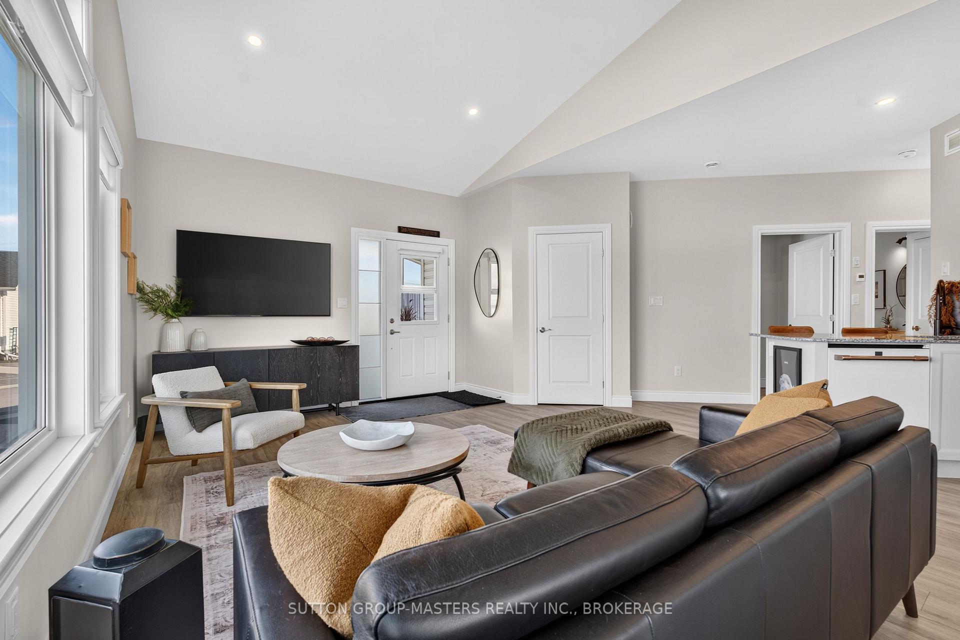 Photo 11 of 69 Lowry Place, Loyalist, Amherstview — HOMEH