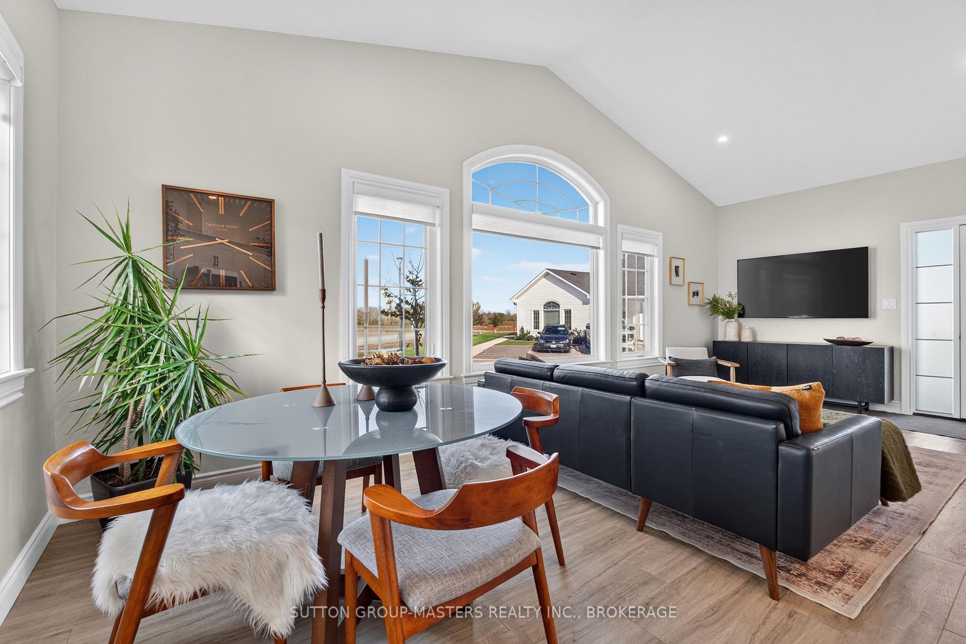 Photo 13 of 69 Lowry Place, Loyalist, Amherstview — HOMEH