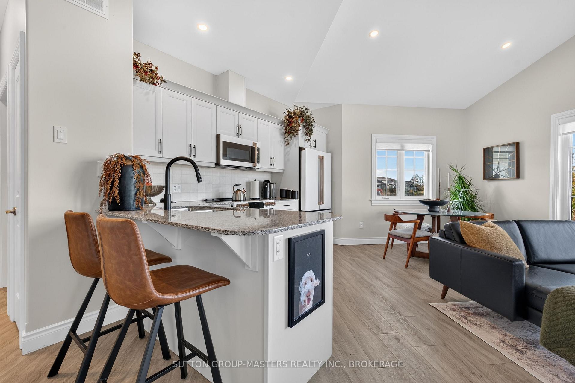 Photo 21 of 69 Lowry Place, Loyalist, Amherstview — HOMEH