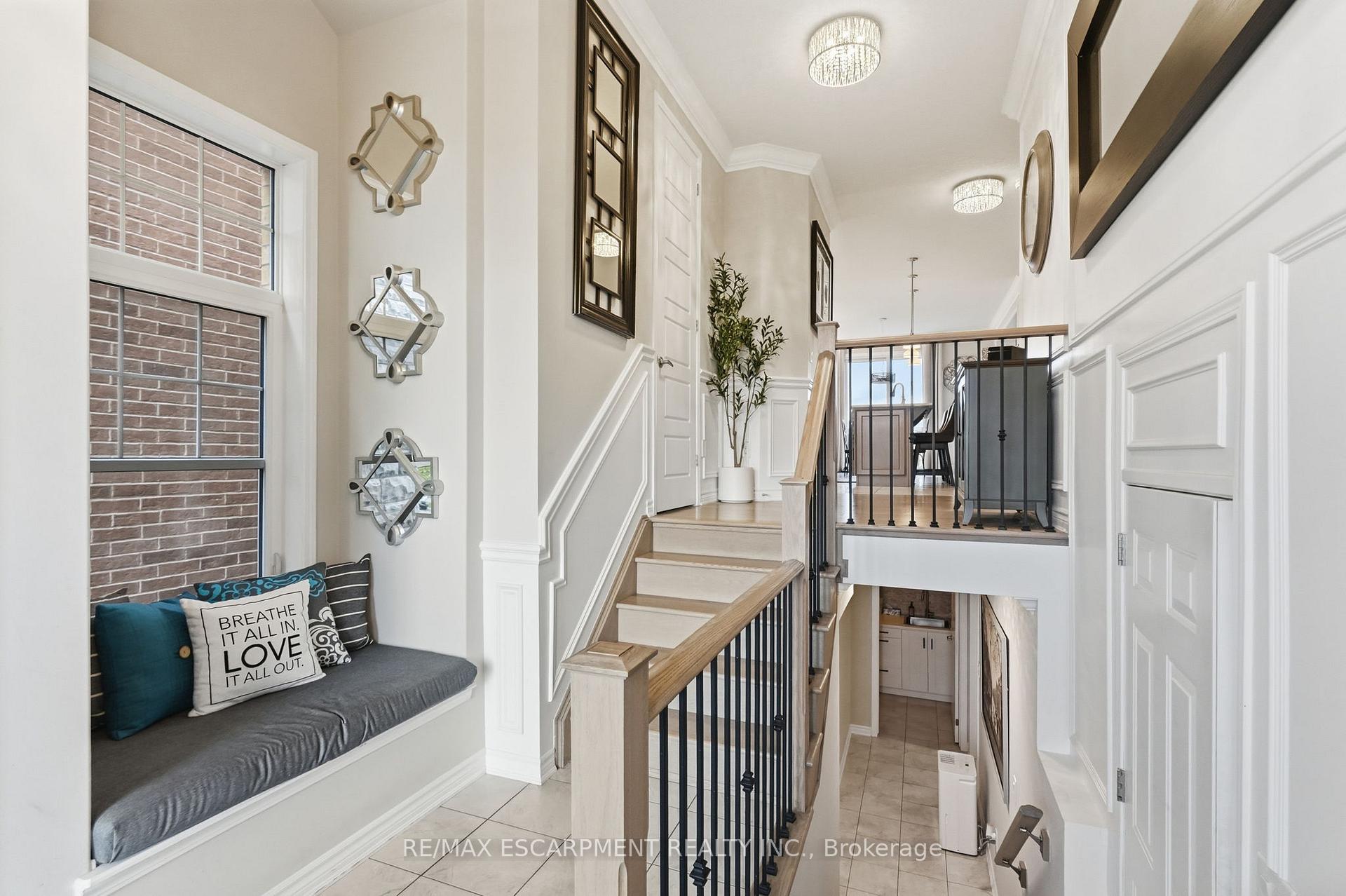 Photo 5 of 23 Forest Ridge Avenue, Hamilton, Waterdown — HOMEH