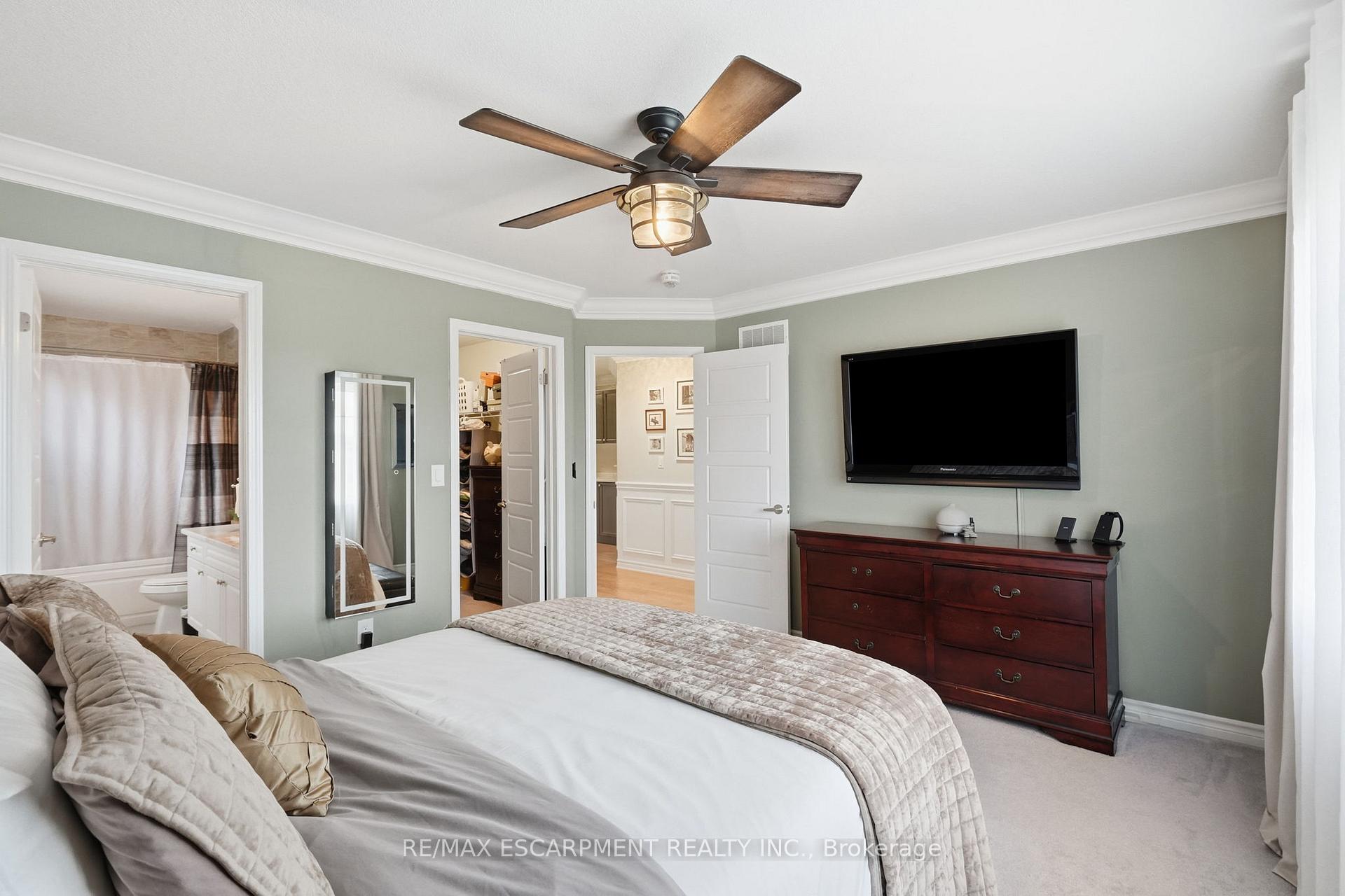 Photo 28 of 23 Forest Ridge Avenue, Hamilton, Waterdown — HOMEH