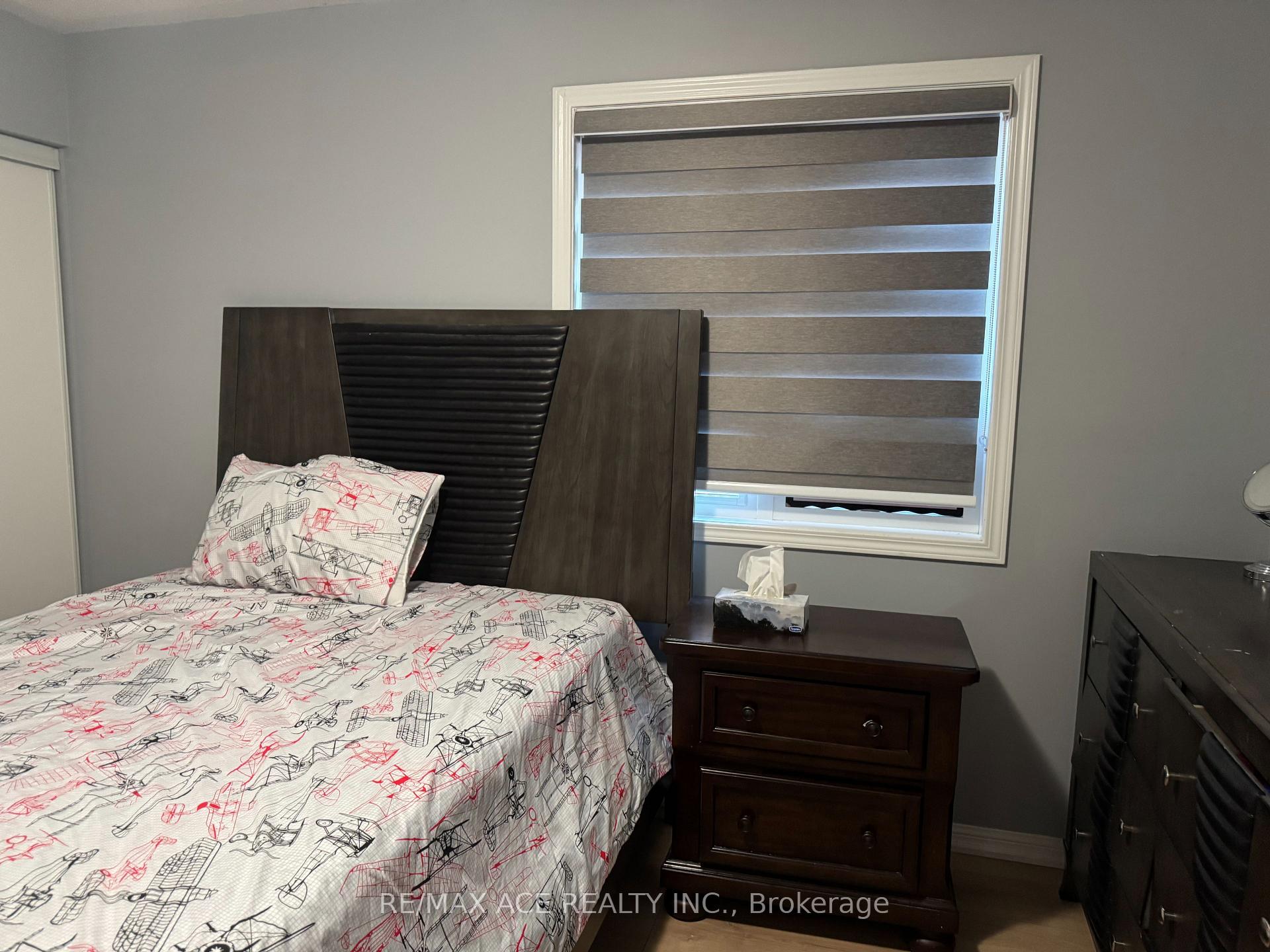 Photo 5 of Unit Room 2, 1851 Parkhurst Crescent, Pickering, Duffin Heights — HOMEH