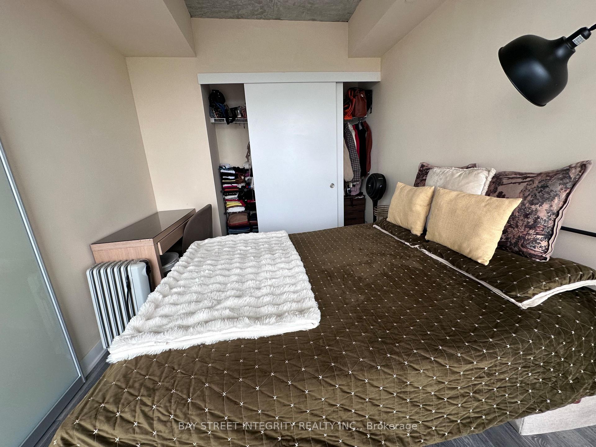 Photo 6 of Unit 2607, 185 Roehampton Avenue, Toronto, Mount Pleasant West — HOMEH