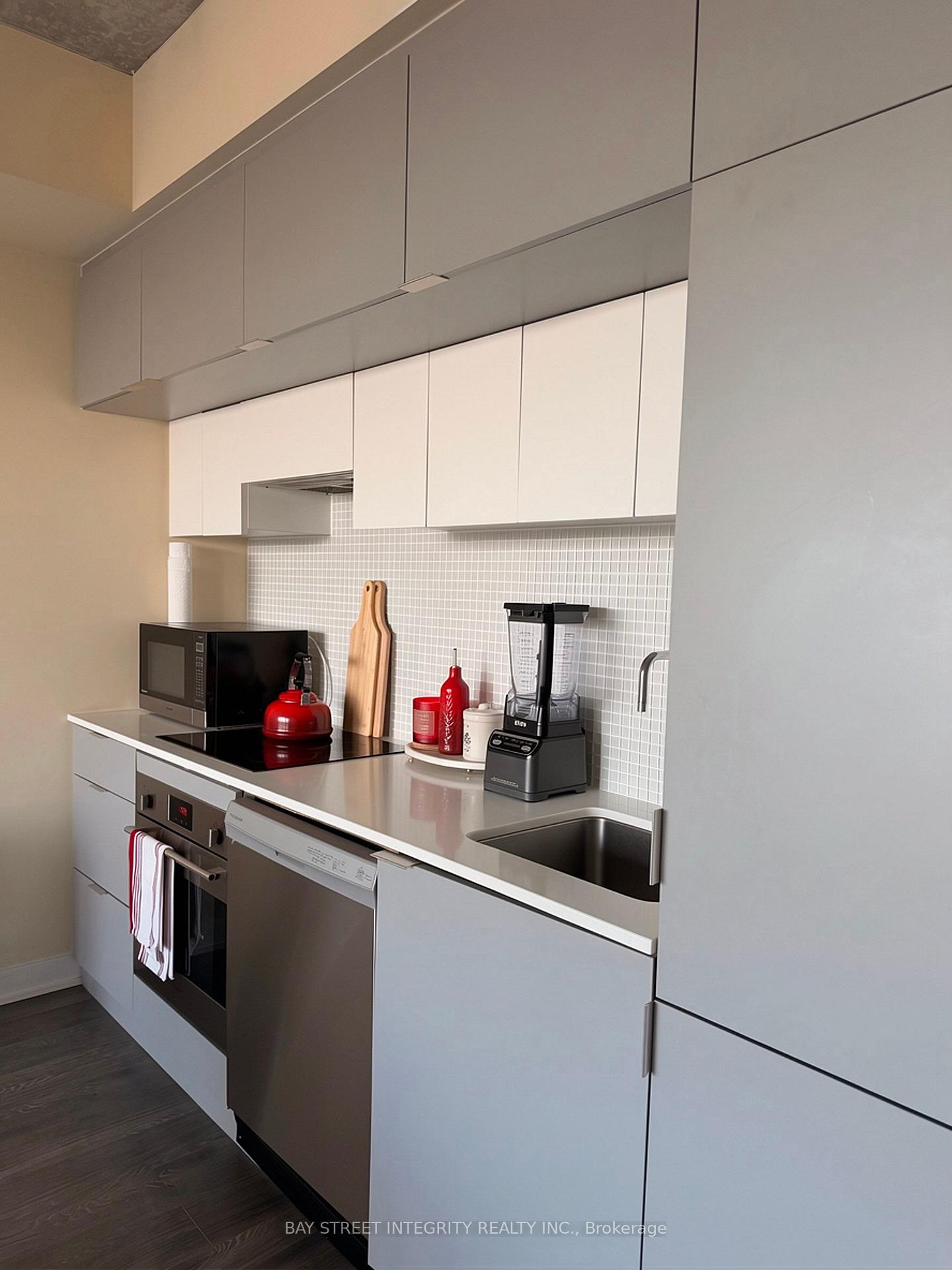 Photo 9 of Unit 2607, 185 Roehampton Avenue, Toronto, Mount Pleasant West — HOMEH