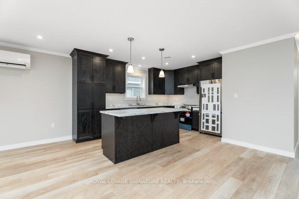 Photo 16 of 18 Briarwood Place, Innisfil, Cookstown — HOMEH