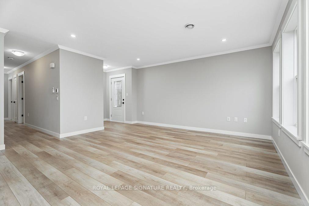 Photo 21 of 18 Briarwood Place, Innisfil, Cookstown — HOMEH