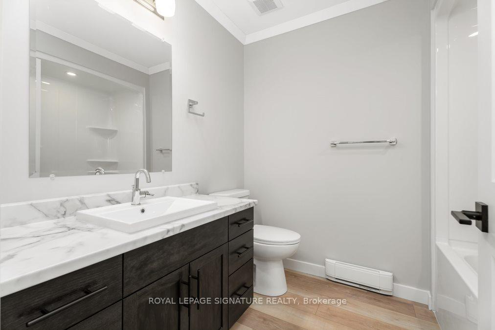 Photo 26 of 18 Briarwood Place, Innisfil, Cookstown — HOMEH