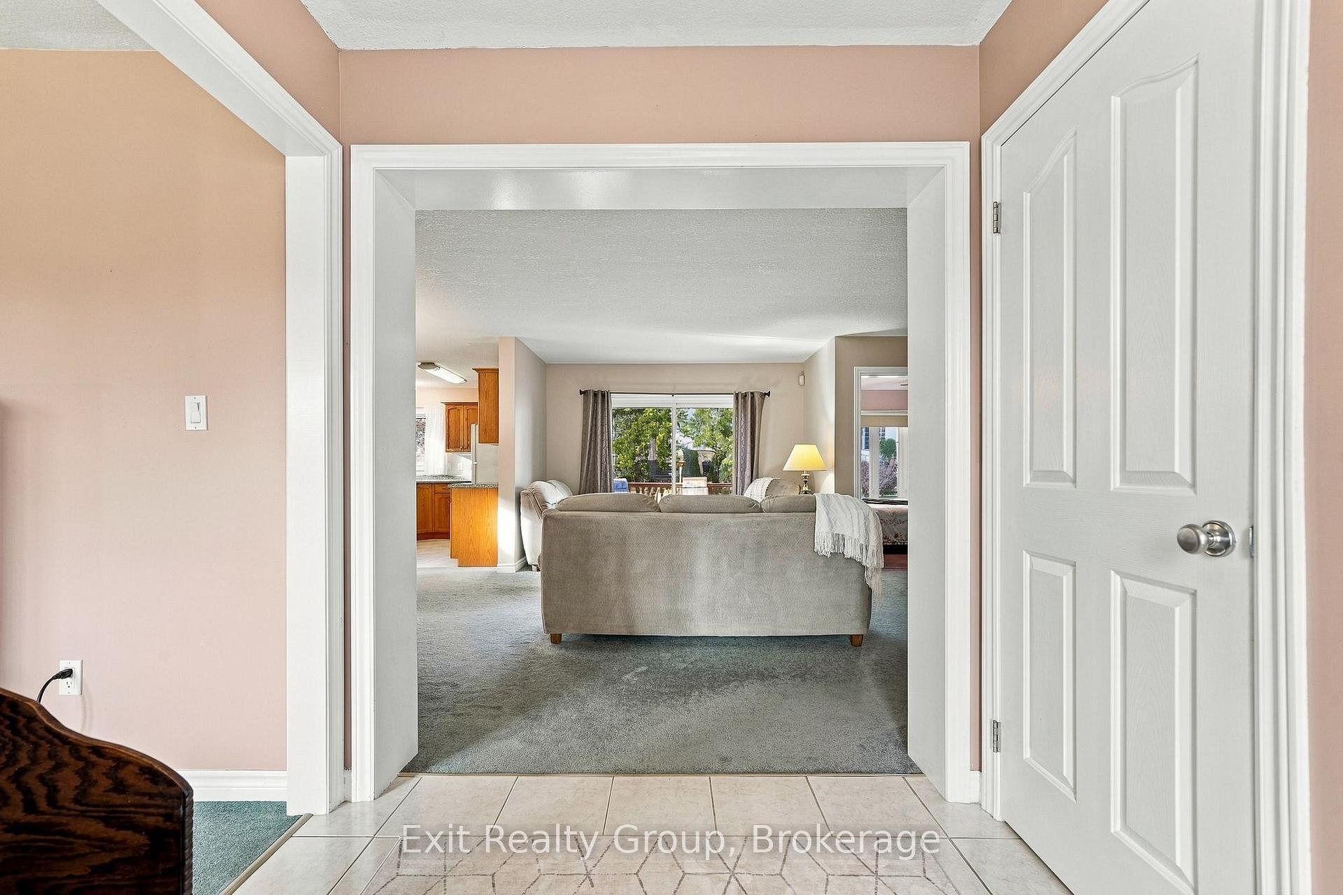 Photo 5 of 17 Aletha Drive, Prince Edward County, Wellington Ward — HOMEH