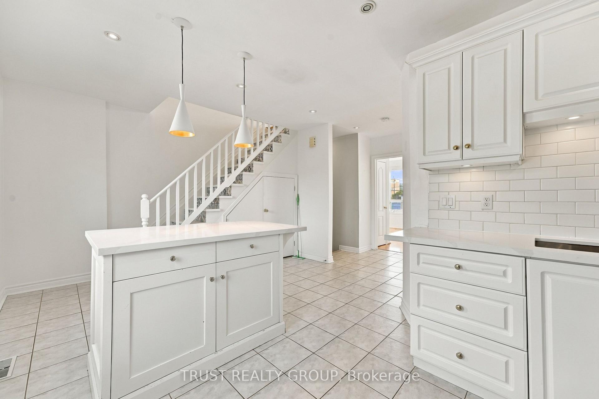 Photo 7 of Unit 2nd & 3rd Floor, 2279 Dundas Street W, Toronto, High Park-Swansea — HOMEH