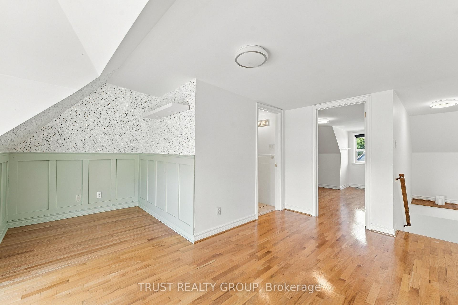 Photo 19 of Unit 2nd & 3rd Floor, 2279 Dundas Street W, Toronto, High Park-Swansea — HOMEH
