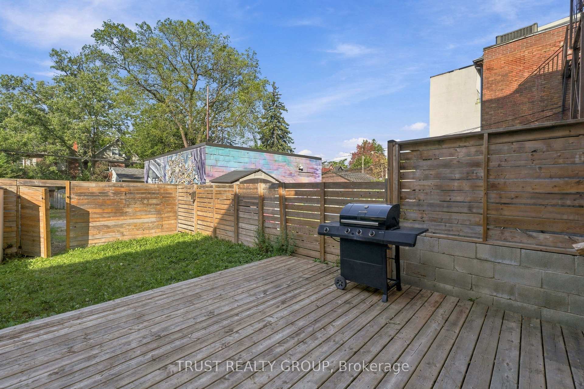 Photo 24 of Unit 2nd & 3rd Floor, 2279 Dundas Street W, Toronto, High Park-Swansea — HOMEH