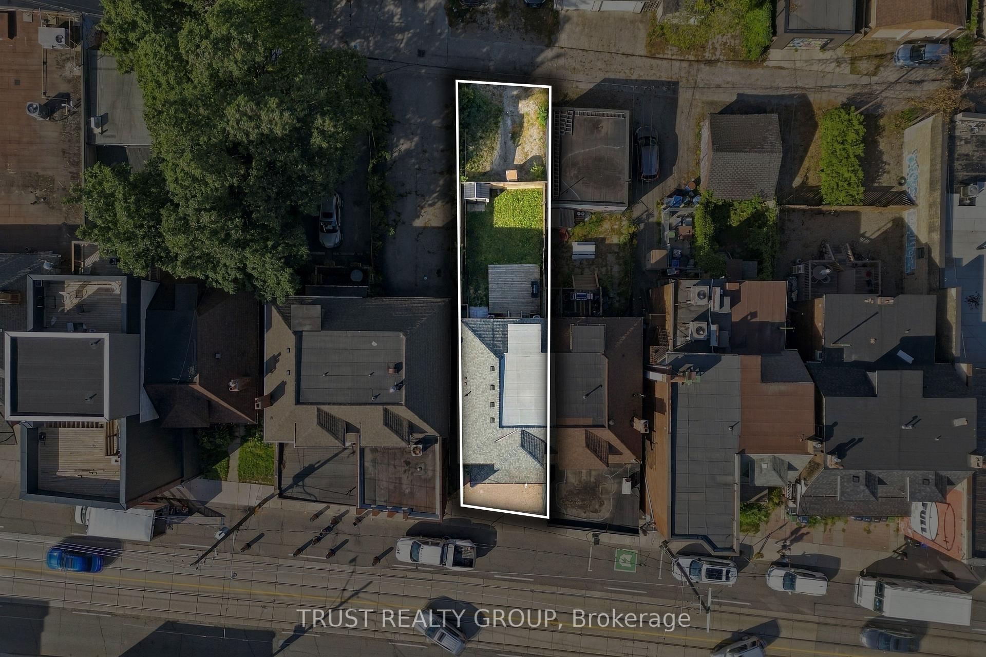 Photo 32 of Unit 2nd & 3rd Floor, 2279 Dundas Street W, Toronto, High Park-Swansea — HOMEH