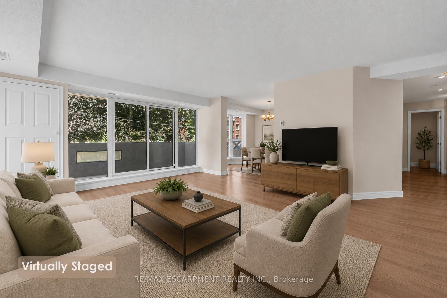 Photo 10 of Unit 203, 67 Caroline Street S, Hamilton, Durand — HOMEH