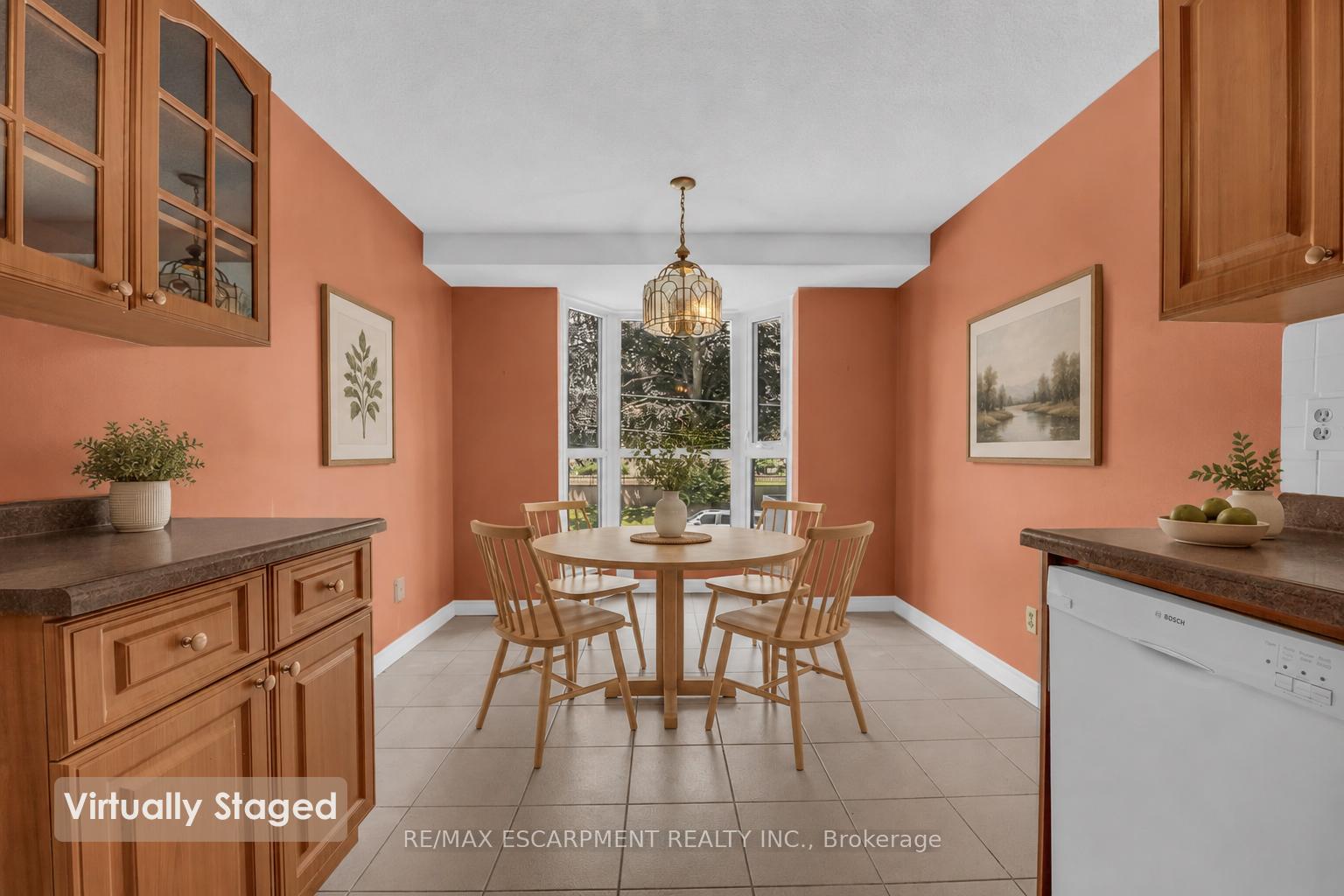 Photo 15 of Unit 203, 67 Caroline Street S, Hamilton, Durand — HOMEH