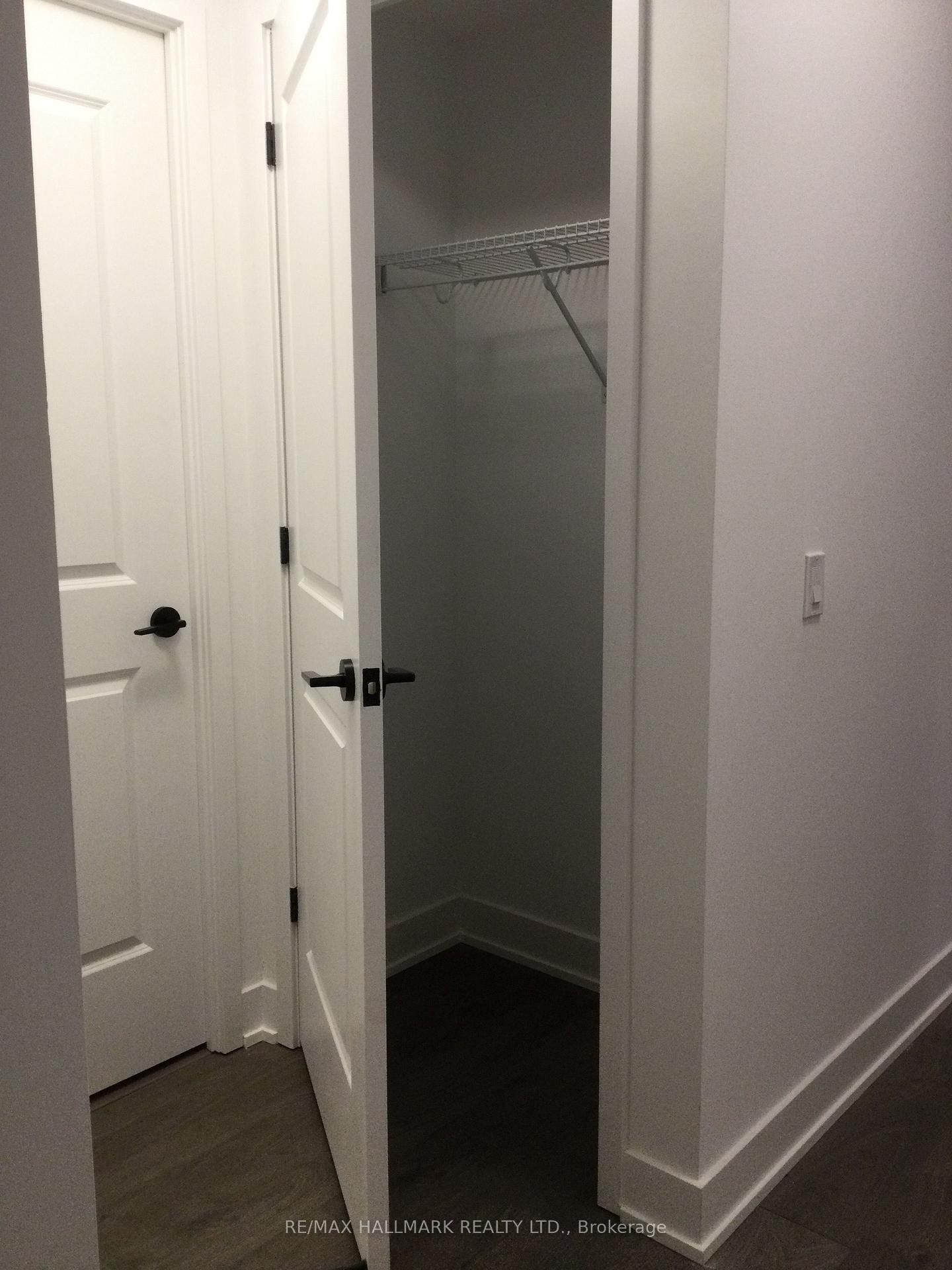 Photo 16 of 2343 Khalsa Gate, Oakville, Westmount — HOMEH