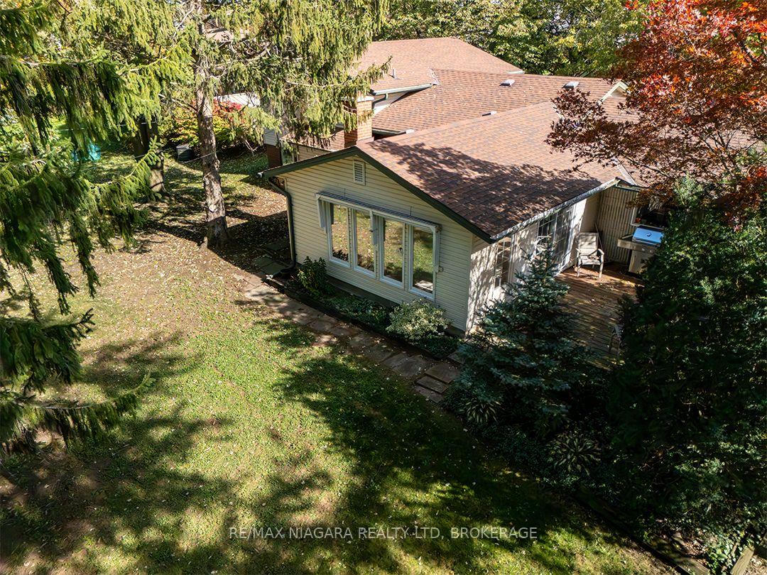 Photo 3 of 29 Runnymede Road, Port Colborne, Main Street — HOMEH