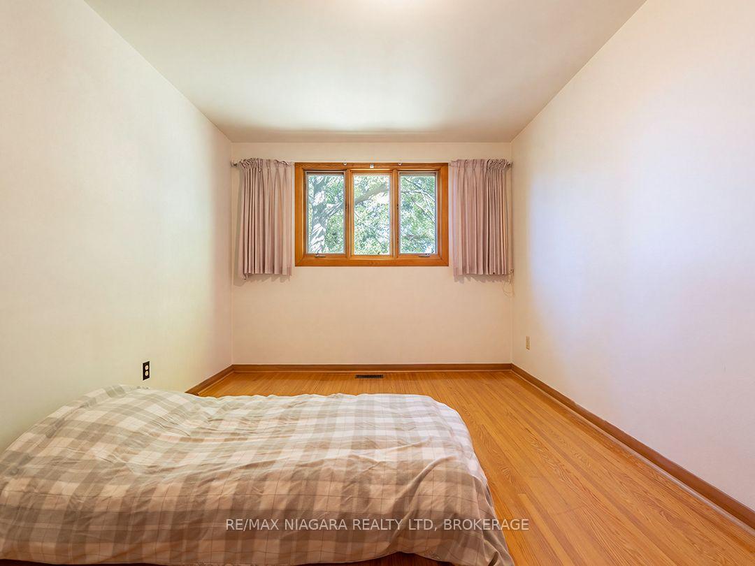 Photo 15 of 29 Runnymede Road, Port Colborne, Main Street — HOMEH