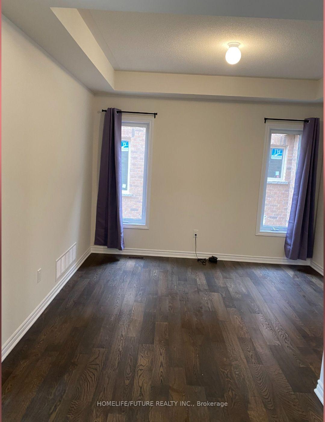 Photo 2 of 40 Terry Clayton Avenue, Brock, Beaverton — HOMEH
