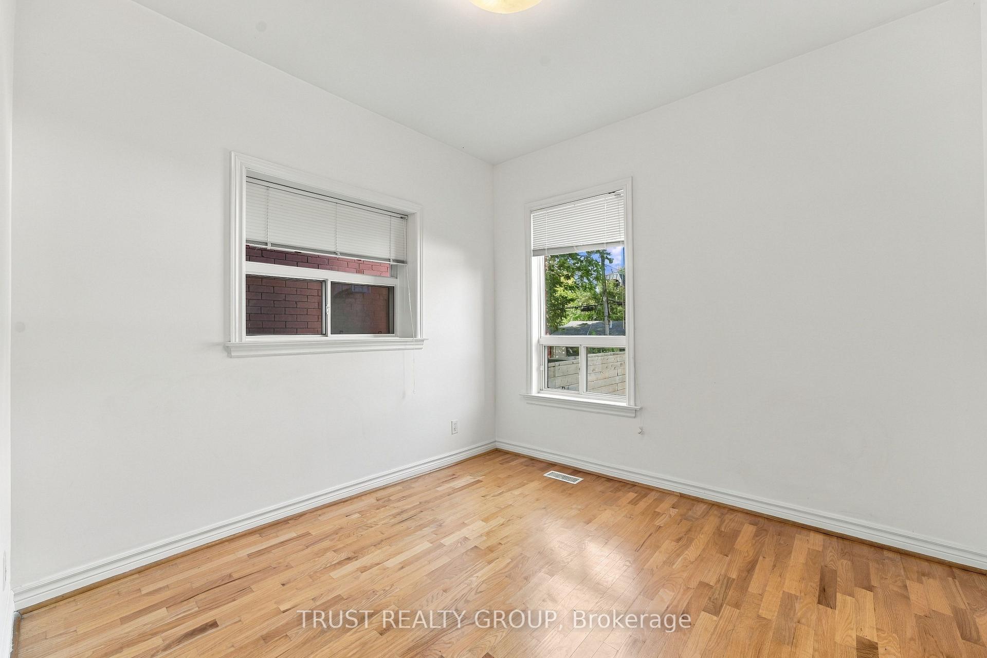Photo 17 of Unit Main & Basement, 2279 Dundas Street W, Toronto, High Park-Swansea — HOMEH