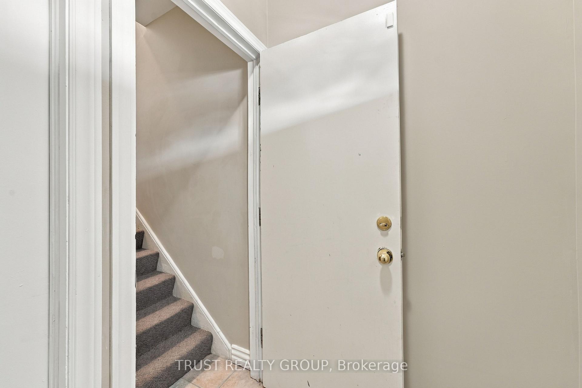 Photo 22 of Unit Main & Basement, 2279 Dundas Street W, Toronto, High Park-Swansea — HOMEH