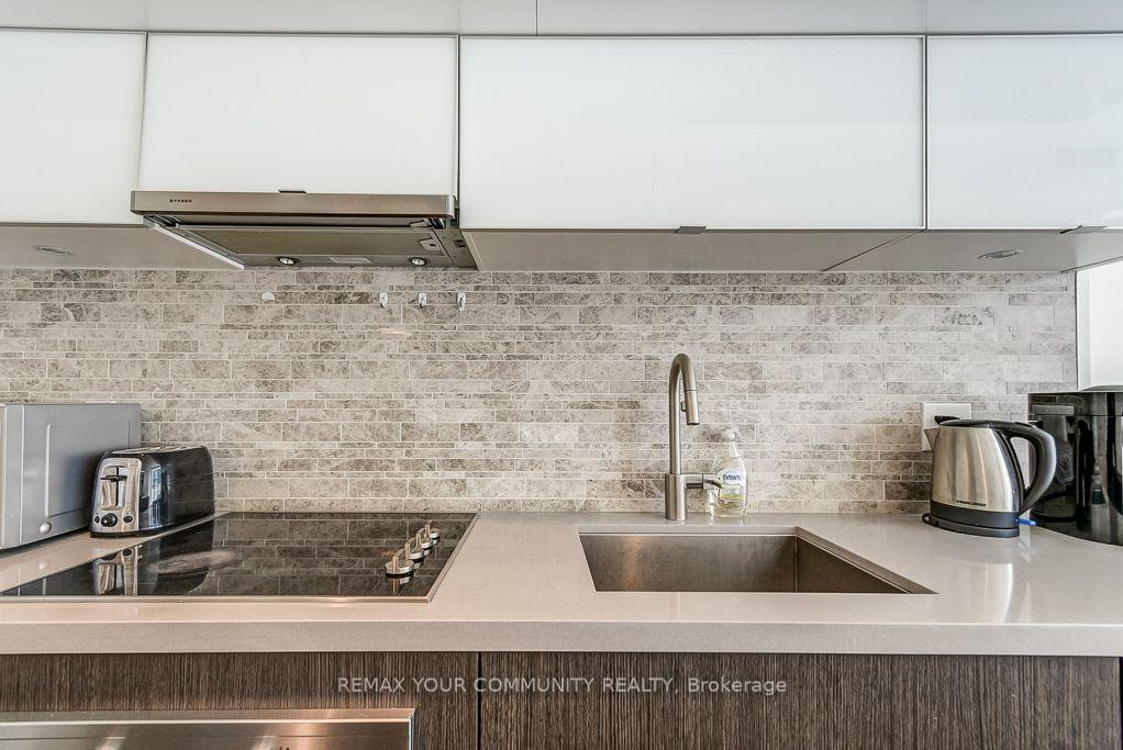Photo 4 of Unit 1809, 8 Mercer Street, Toronto, Waterfront Communities — HOMEH