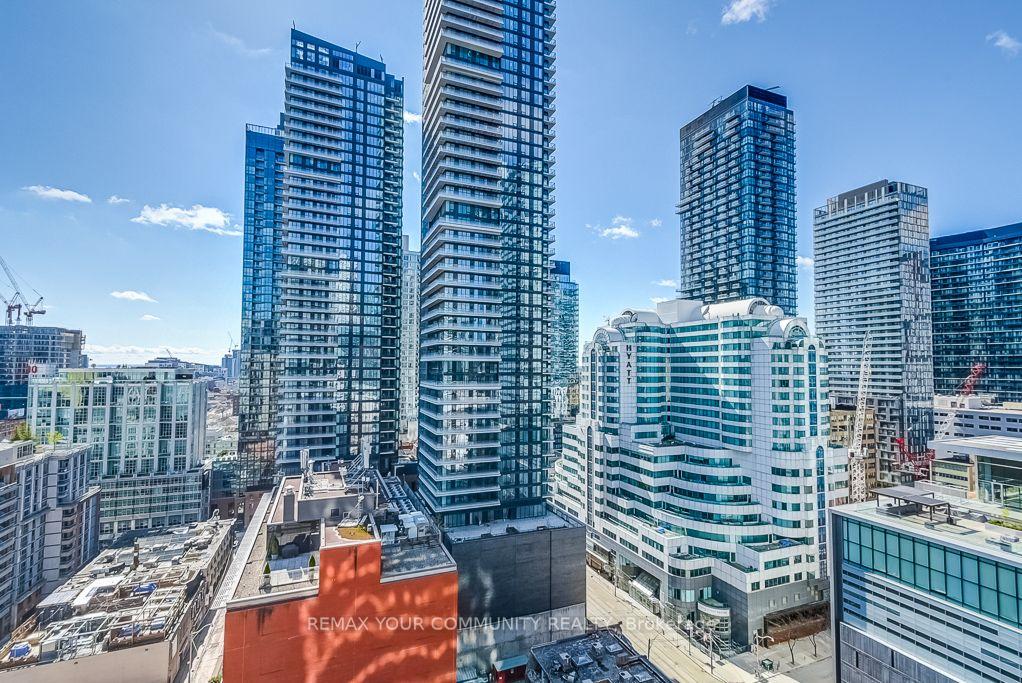 Photo 12 of Unit 1809, 8 Mercer Street, Toronto, Waterfront Communities — HOMEH